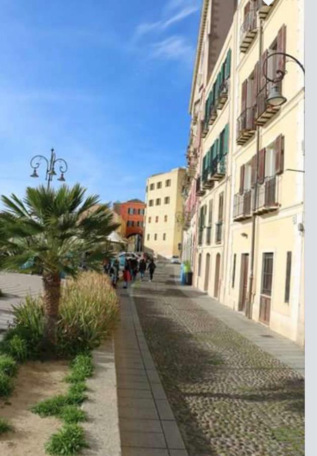 Al Corso Bed and Breakfast Cagliari Eksteriør billede