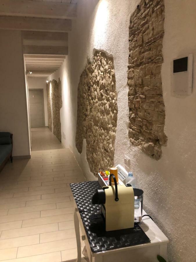 Al Corso Bed and Breakfast Cagliari Eksteriør billede